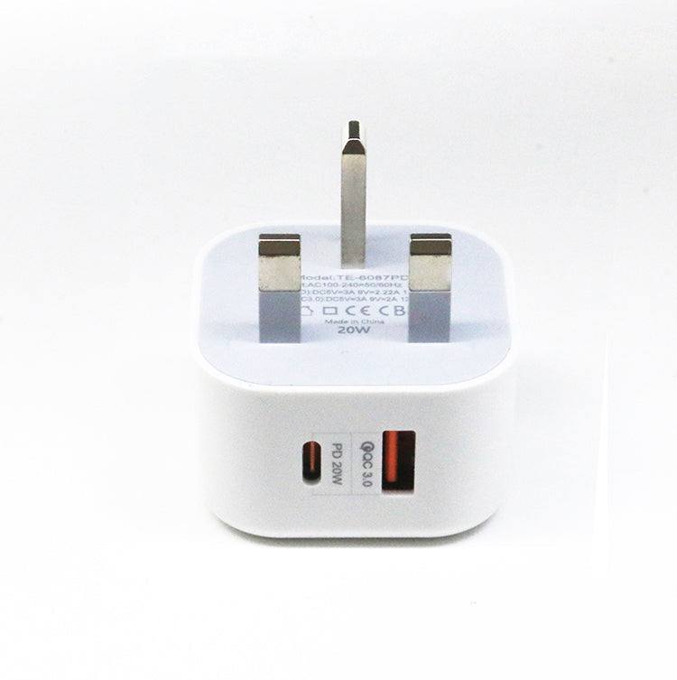 Original Quality UK Plug 20w Charger Mini Pro Max PD Fast Charging USB C Power Adapter 3-pin Plug