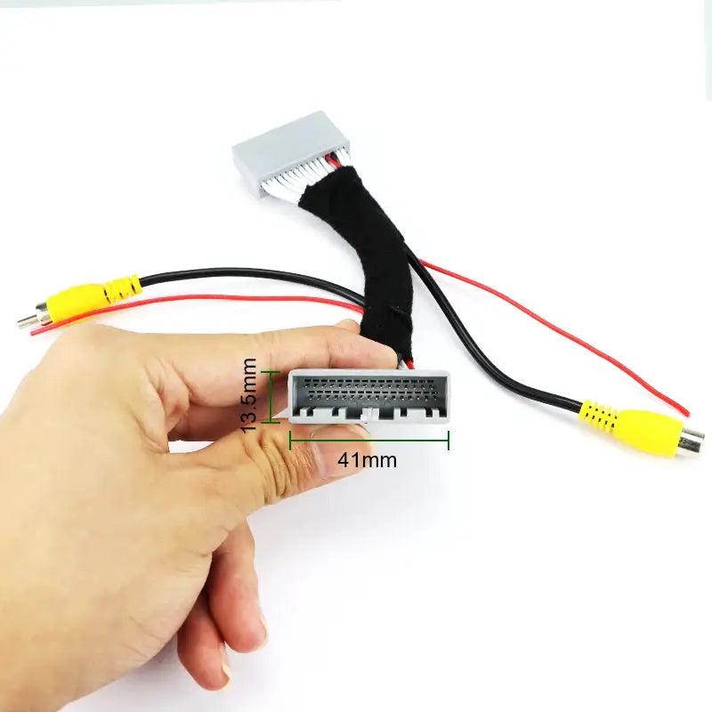 32 Pin 360 Panoramic Front Rear Camera Interface Adapter For Honda CRV CR-V 2017-2019 Car Original Stereo Monitor RCA Input Plug by InterCyprus Trading Ltd
