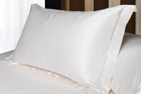 2pcs Silk Pillowcase &ndash; Luxurious Satin Feel WHITE / 50x66cm