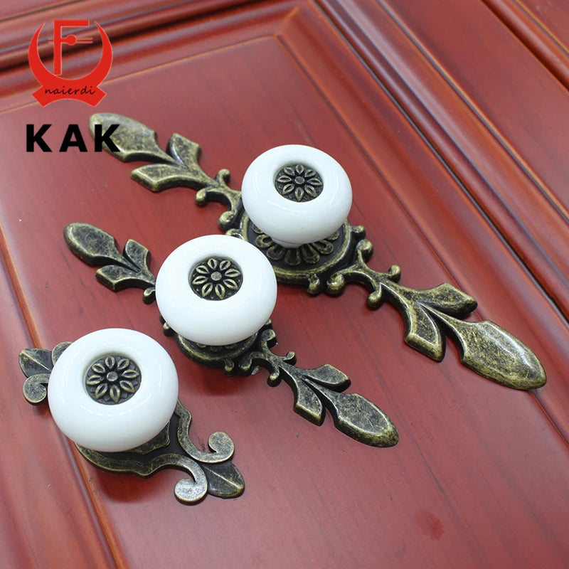 Antiikkipronssi Keraamiset Laatikkonupit Eurooppalainen Tyyli