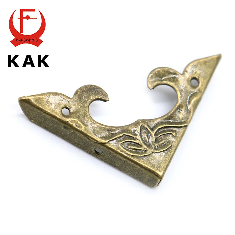 Antiikkipronssiset kulmalistat 30X30mm 10kpl skräppäyksiin