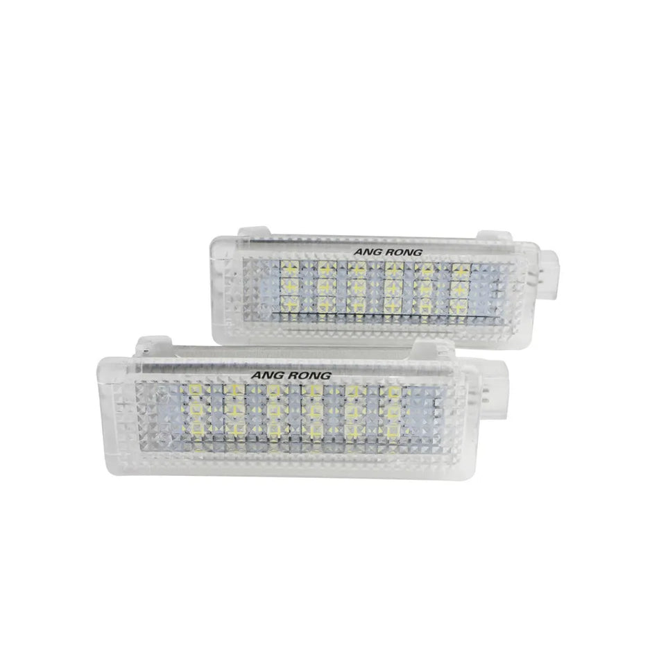 LED durų ir bagažinės apšvietimo rinkinys BMW E60 E61 5 serijai su 18 SMD LED balta viduje