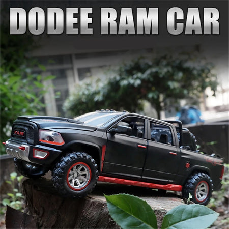 WELLY 1:32 Dodge RAM TRX Diecast Pickup with Sound and Light Features