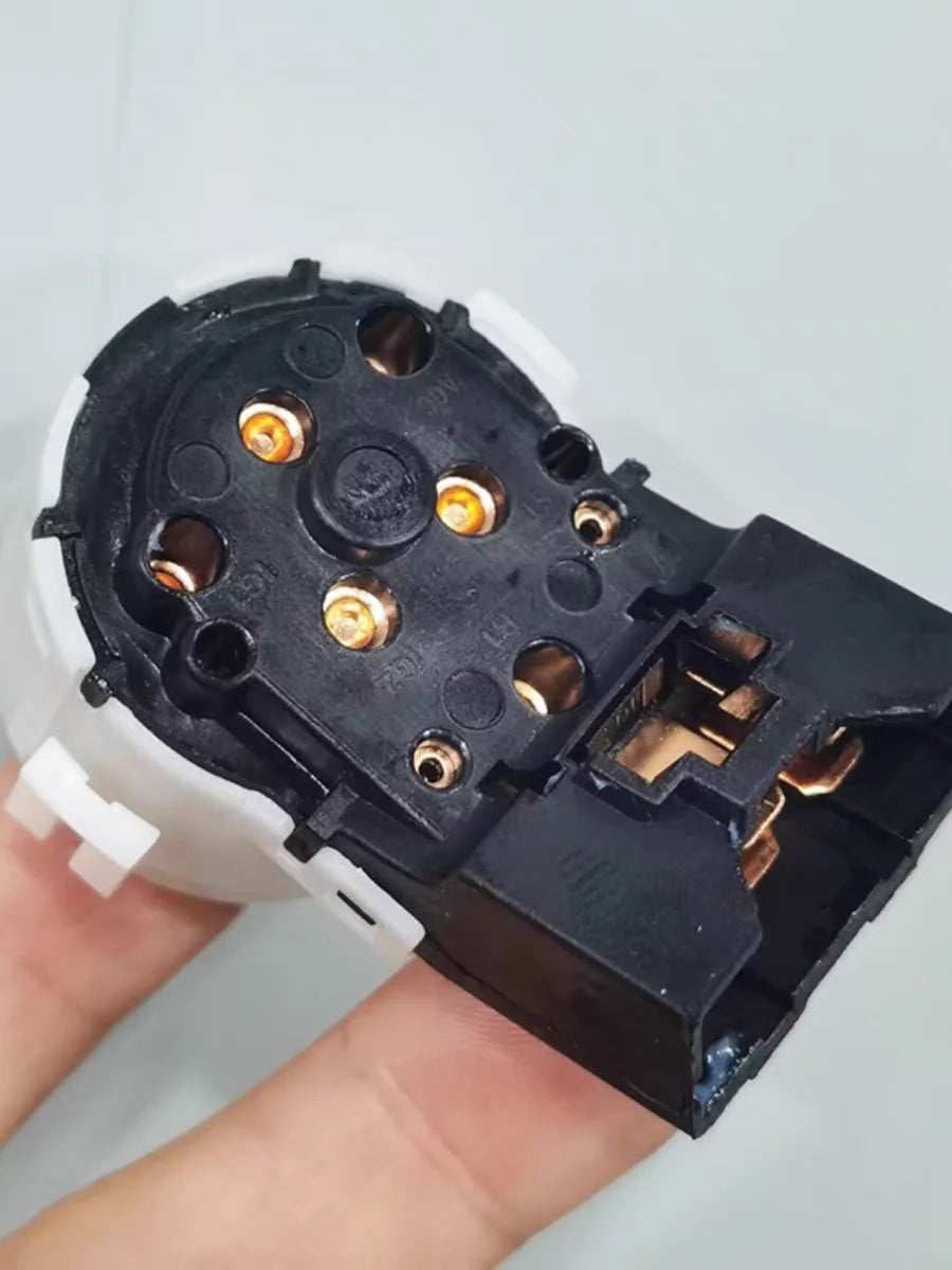 Ignition Starter Switch Assembly For JAC JS2 JS3 J4 X6 S2 S3 S5 by InterCyprus Trading Ltd