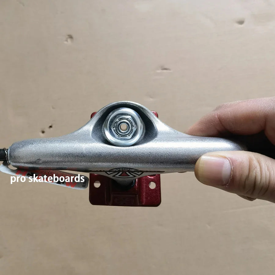 Original 139 MID Skateboard Trucks &ndash; Durable Aluminum Design