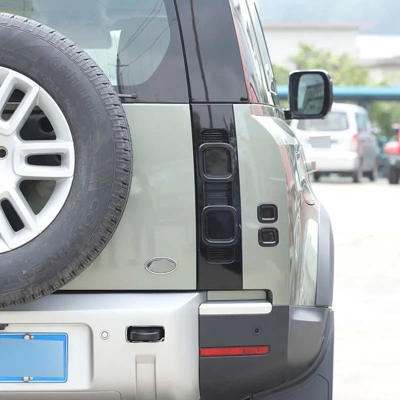 Crni poklopac stražnje svjetlosti za Land Rover Defender 2020-2022