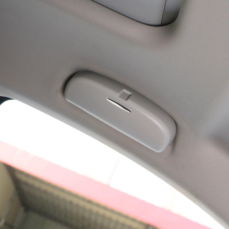 Volkswagen Magotan B8L päikeseprillide hoidja kast asenduskate ABS plast sisustuse aksessuaar