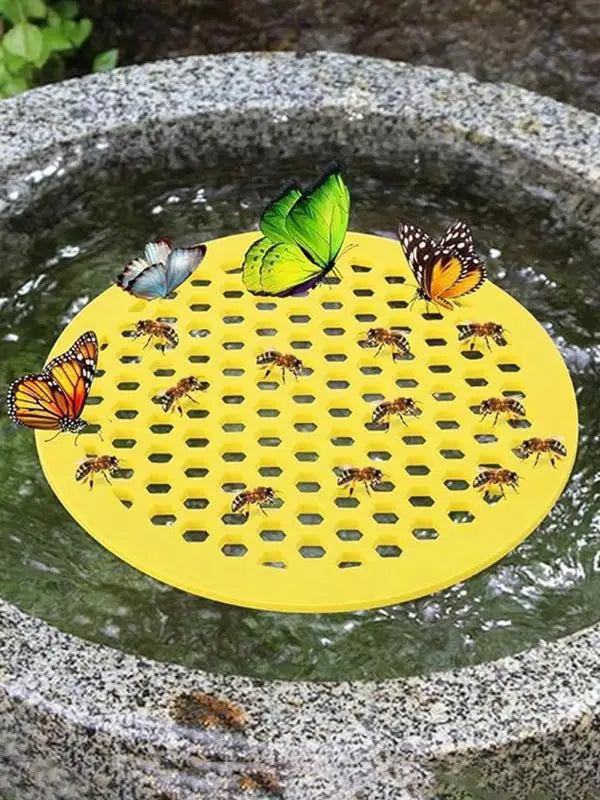 Floating Bee Island &ndash; Buoyant EVA Bee Bath For Outdoors