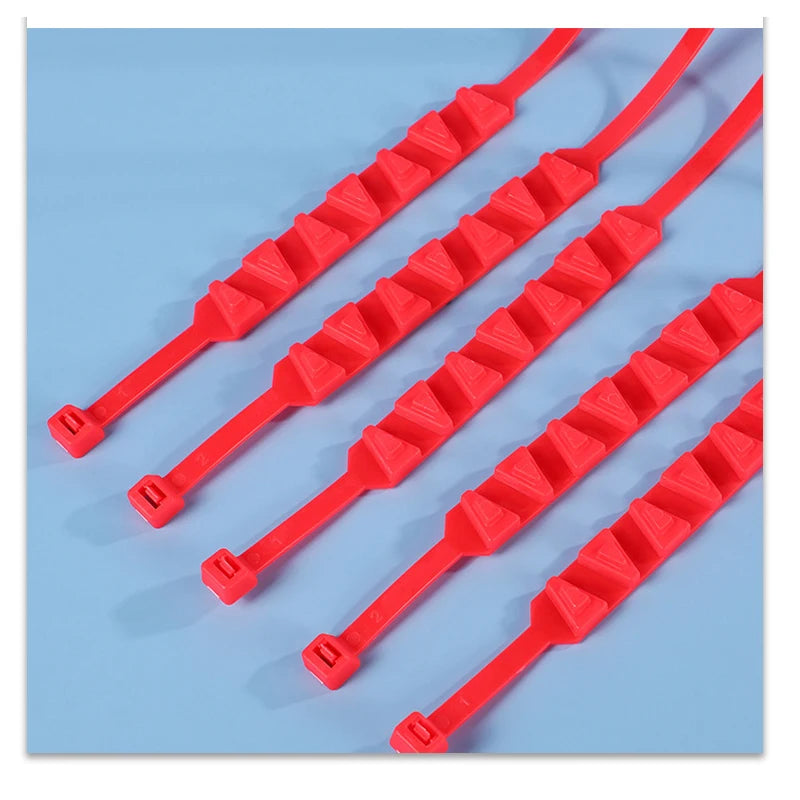 Universal Anti-Skid Snow Chains &ndash; Non Slip Cable Ties