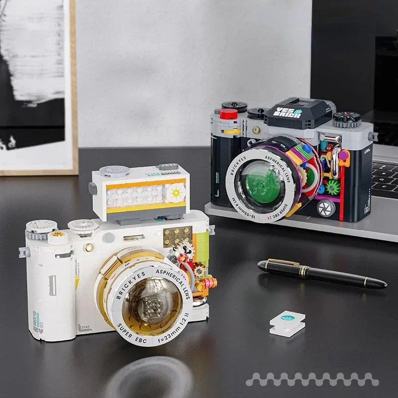 Retro Camera Building Kit &ndash; Collectible Home Decor Gift