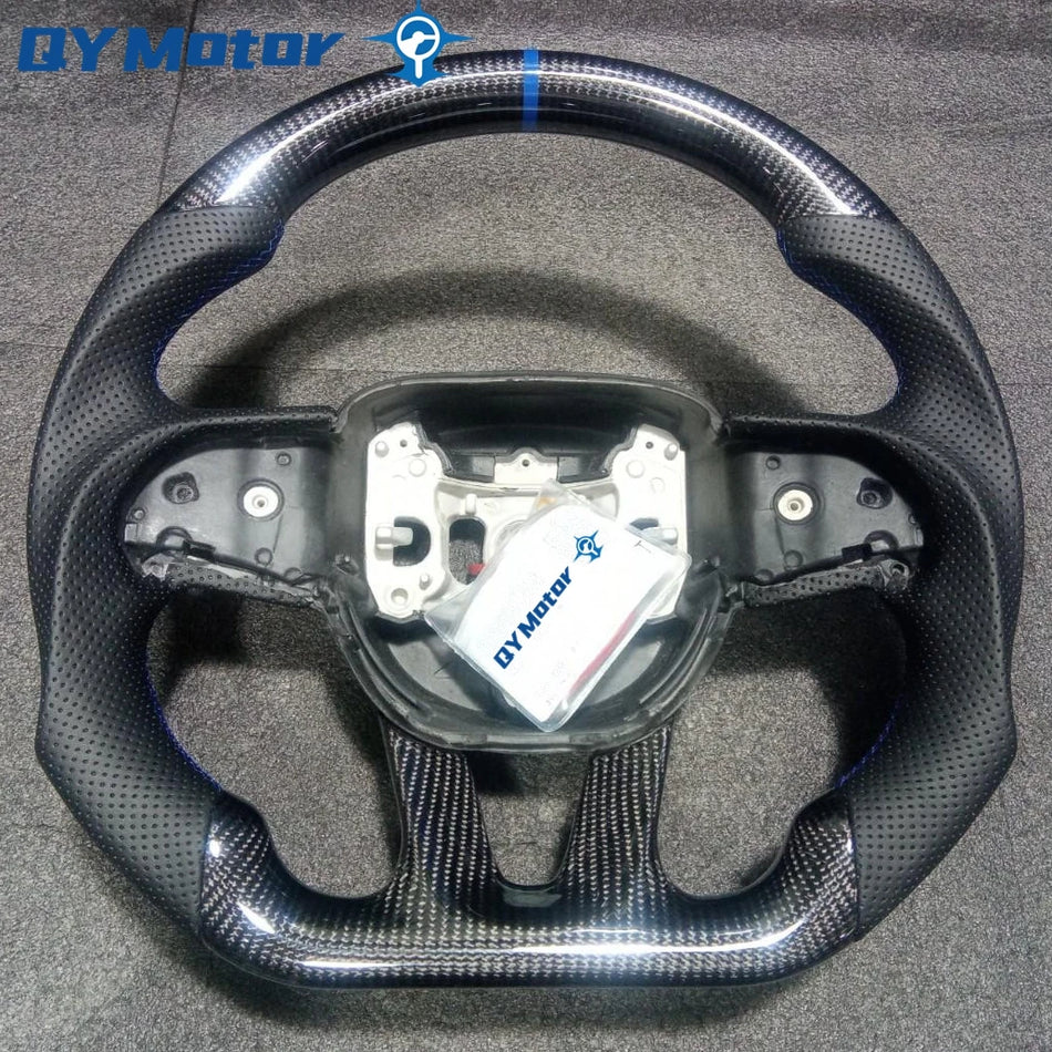 Волан за Dodge Challenger с истински карбон и перфорирана кожа