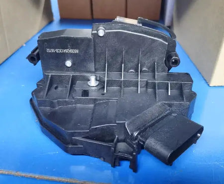 AB39A26413CB AB39A26412CB Rear Left Right Door Lock Actuator for Ford Ranger T6 PX Mazda BT-50 2011–2020 Double Cab by InterCyprus Trading Ltd