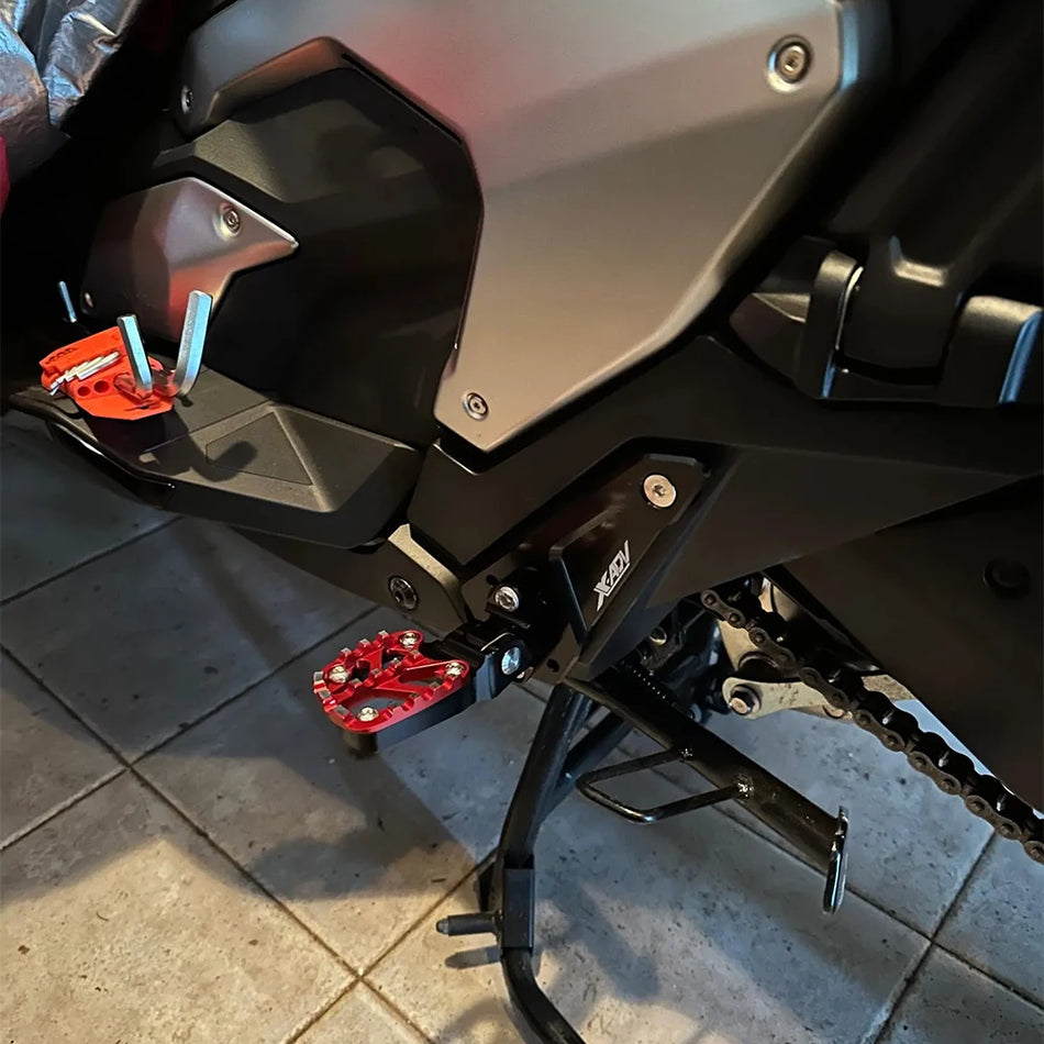 Honda XADV750 Opvouwbare CNC Aluminium Voetsteunen voor Motorfiets