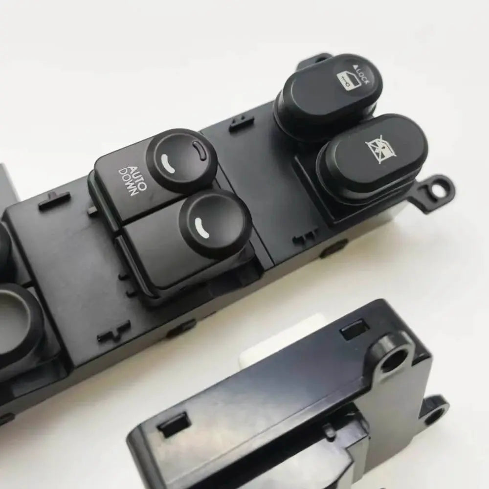 Power Window Master Switch 16 Pin For Hyundai I30 FD Elantra 2008-2012 by InterCyprus Trading Ltd