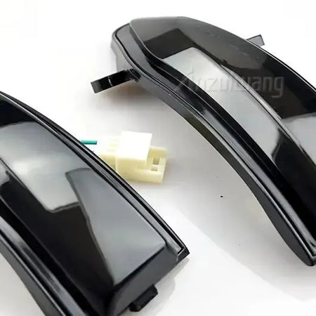 LED Dynamic Turn Signal Lights Arrow Design For Nissan L33 B17 C1 by InterCyprus Trading Ltd