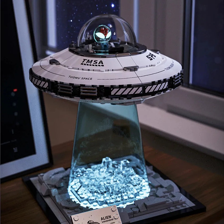 Technical Spaceship Space UFO Building Sets &ndash; 601 Pieces