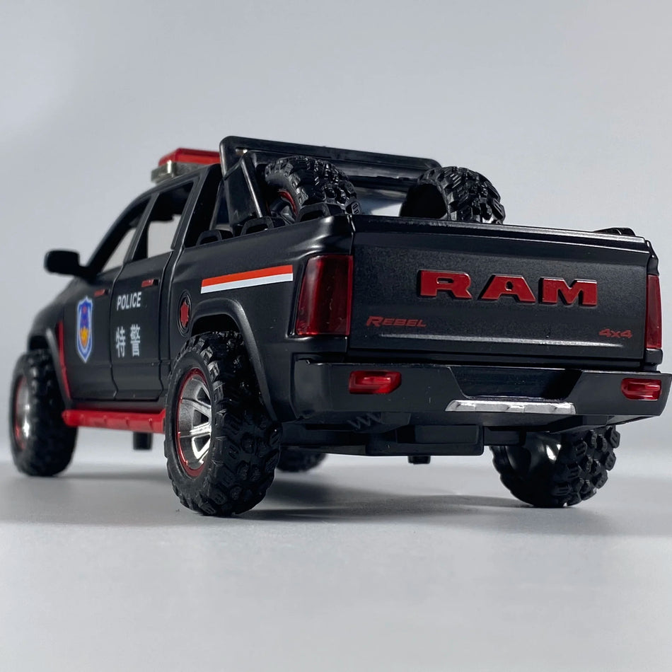 Diecast Alloy Model With Sound And Lights For Dodge Ram 1:32 Scale
