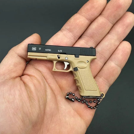 1:3 G17 Miniature Pistol Keychain Sandy-Black