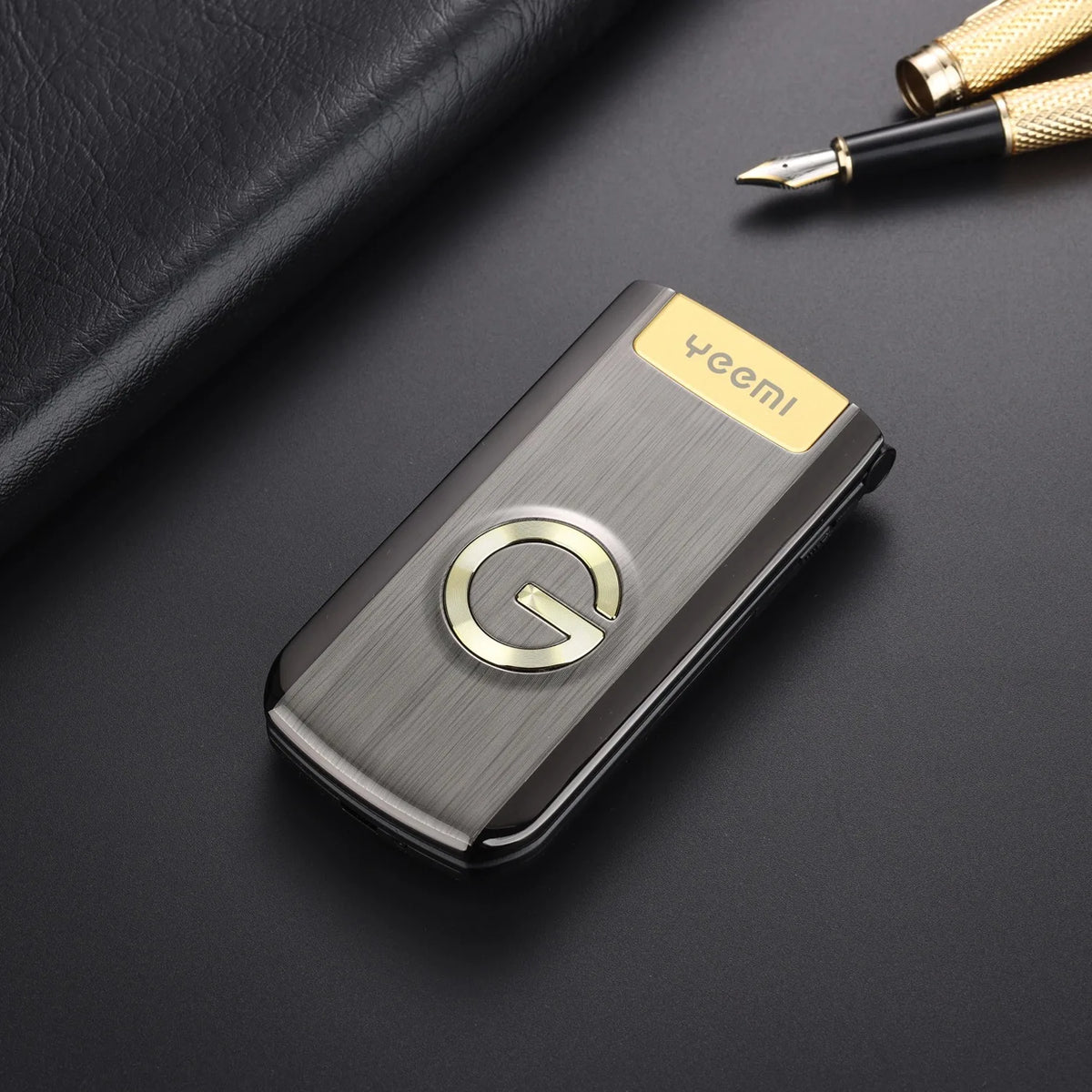 Metal Body Large Screen Flip Senior Phone &ndash; SOS Dial Black / with 16G flash card