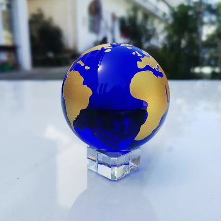 6cm Crystal Earth Ball with Base &ndash; Feng Shui Desk Decor with crystal base 1 / 60mm