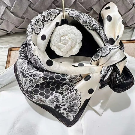 Green Women 100% Mulberry Silk Scarf &ndash; Elegant Floral Design for Versatile Styling