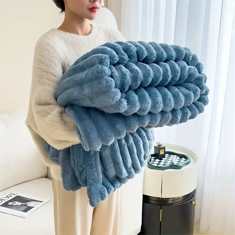 Light Luxury Rabbit Velvet Blanket &ndash; Ultra Soft Warmth blue / 200x230cm