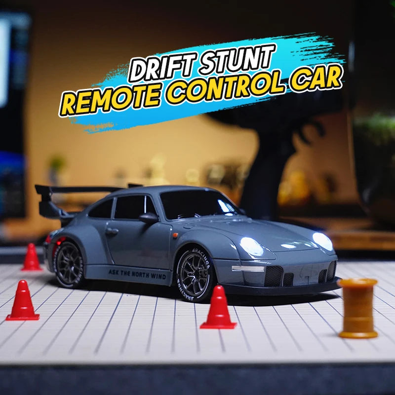 CONUSEA Einsundzwanzigster RC Driftwagen 4WD mit Lichtern Hochgeschwindigkeit