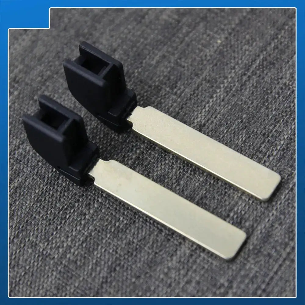 10pcs/lot Emergency Insert Smart Key Bade Replacement for Toyota Hilux SW4 RAV4 Land Crusier GR Uncut by InterCyprus Trading Ltd