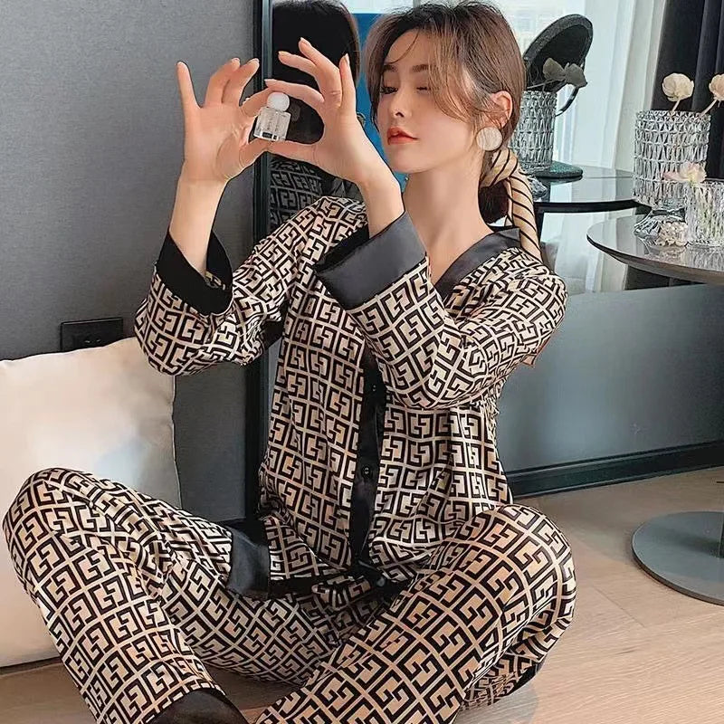 Summer Pajamas Woman New Ice Silk Long-Sleeved V-Neck Cardigan Set Champagne / M