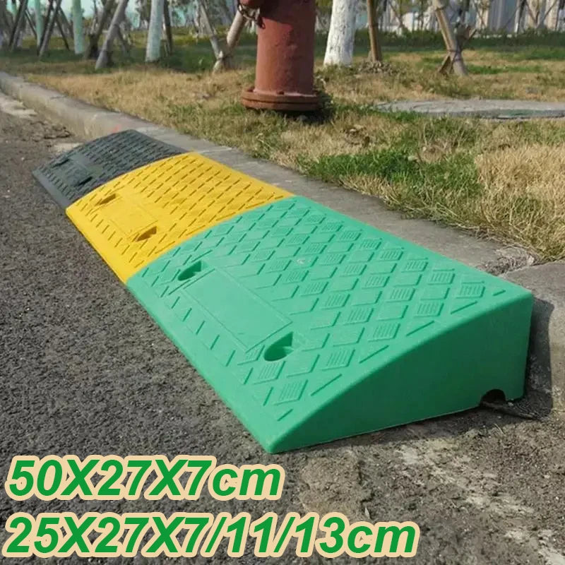 Car Threshold Ramp Plastic Curb Ramp &ndash; Textured Surface