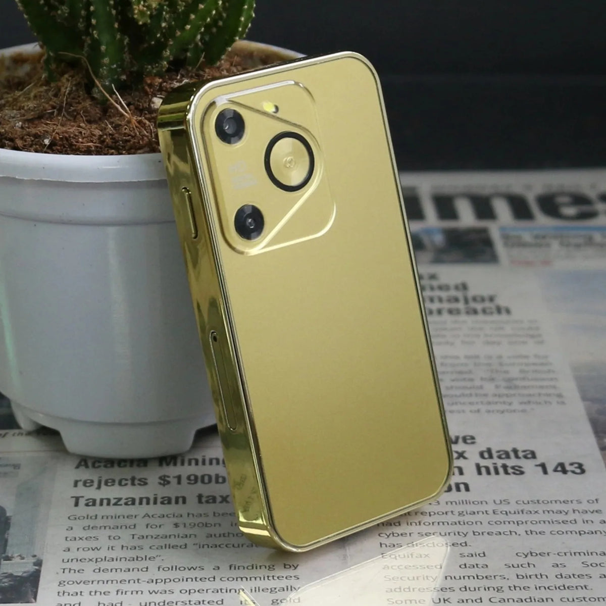 Mini Pocket Size Android Kids Phone - Dual SIM 3G 3.0 Screen Gold / add 16G TF card