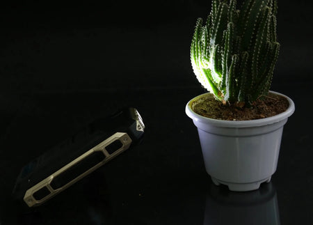 Rugged Mini Elderly Phone &ndash; Shockproof Big Battery Life