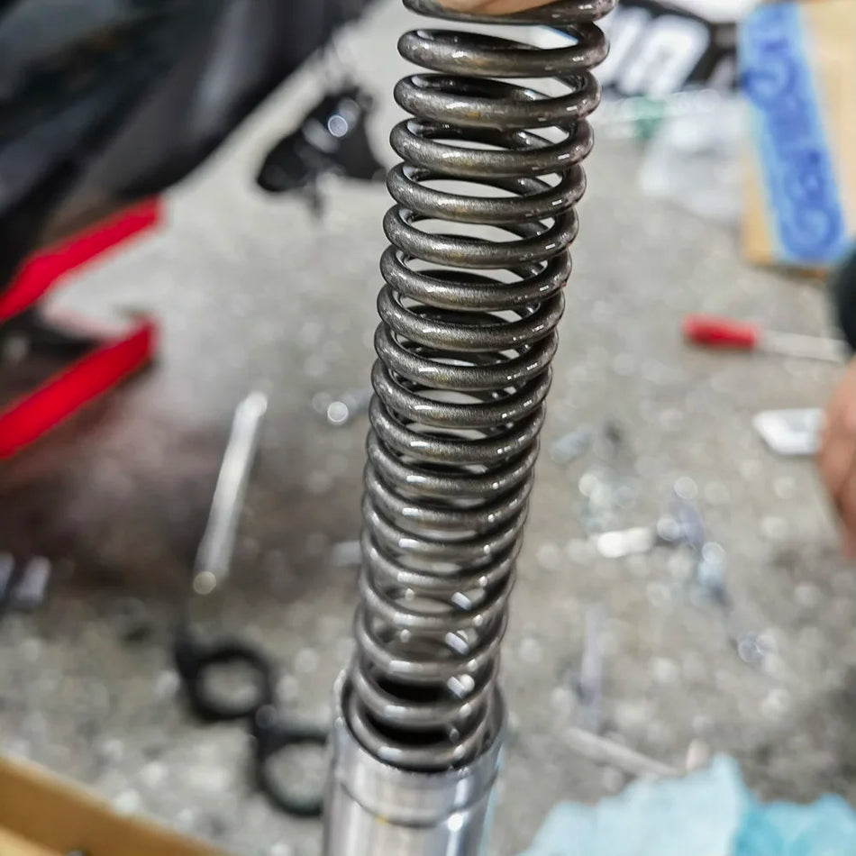 Wzmocniona sprężyna wewnętrzna przedniego widelca amortyzatora rdzenia zamiennika VOGE SR250GT