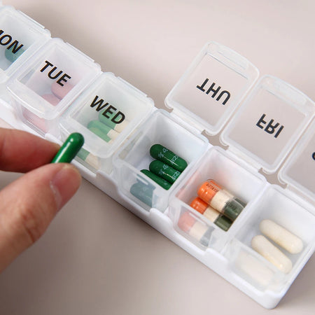 YQQGD 7 Day Pill Organizer &ndash; BPA Free and Travel Friendly