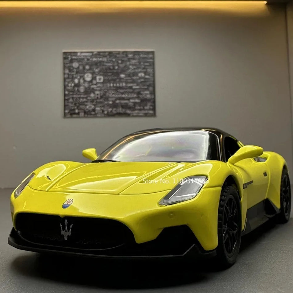 Model de mașină din aliaj turnat pentru Maserati MC20 cu lumină și sunet