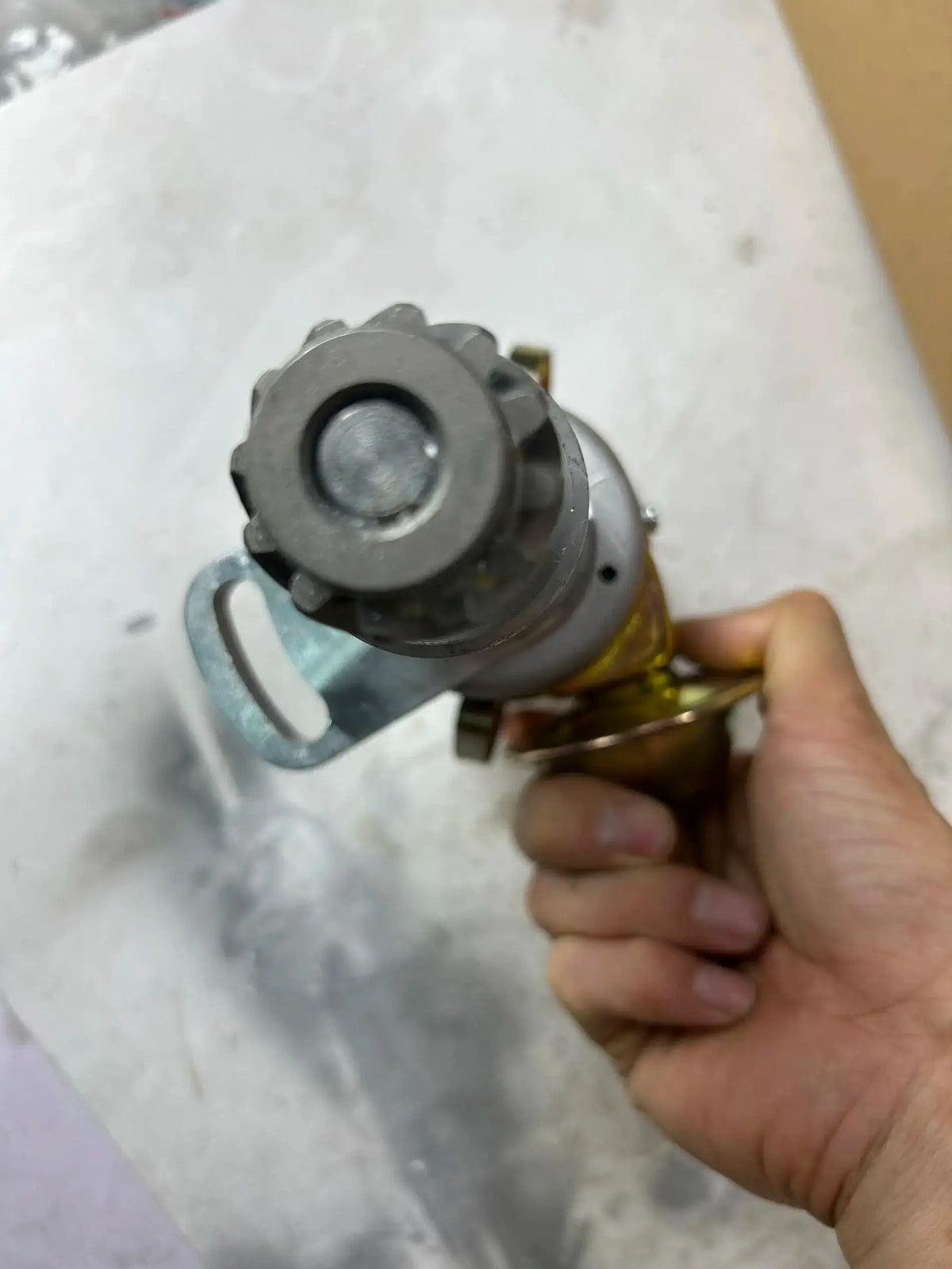 SherryBerg distributor fit for Volvo B230 Bosch Model 1970s-1980s–1990s Classic models like the 240, 740, 940 Engine Quality by InterCyprus Trading Ltd