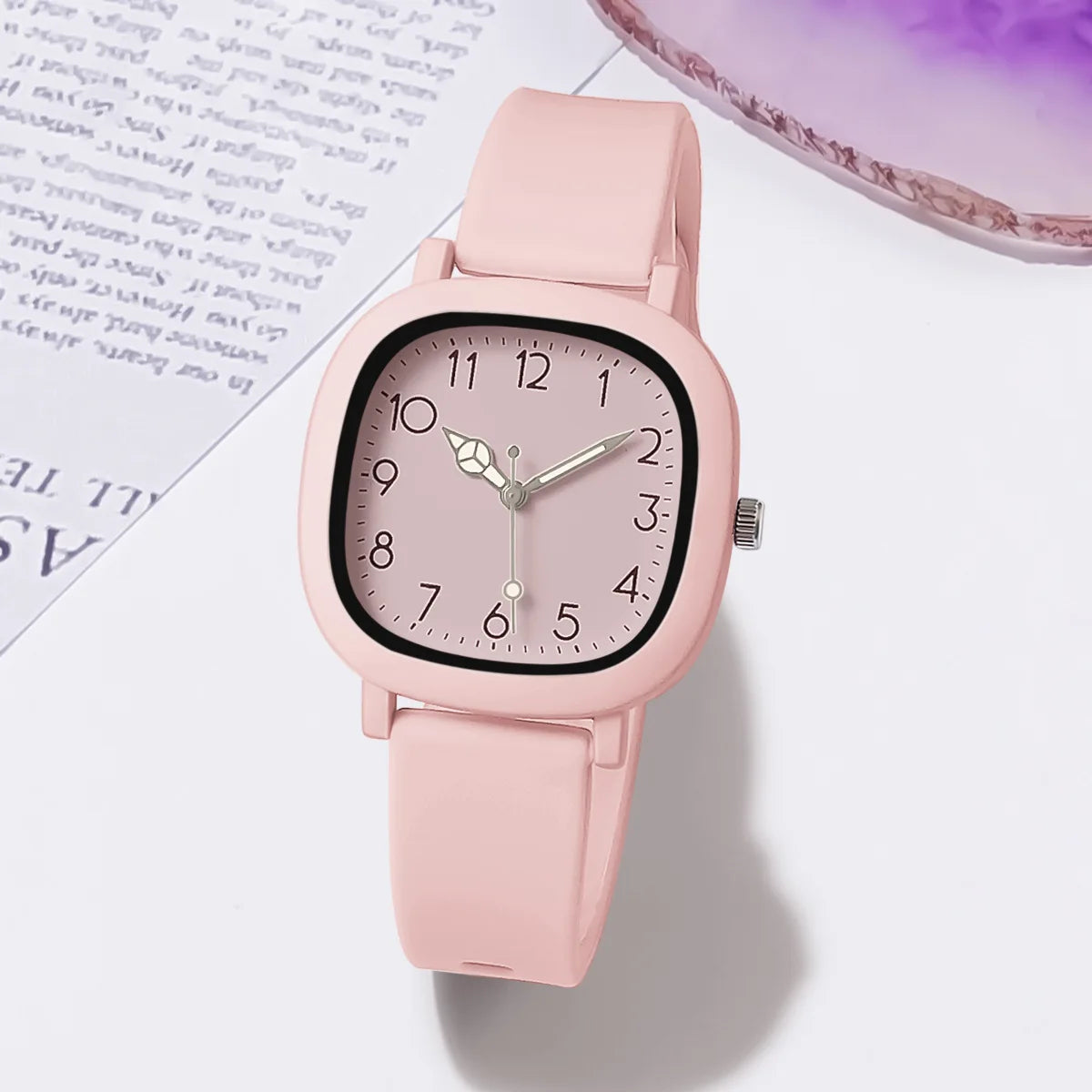 Fashionable Women's Quartz Watch with Silicone Band 2024 Pink
