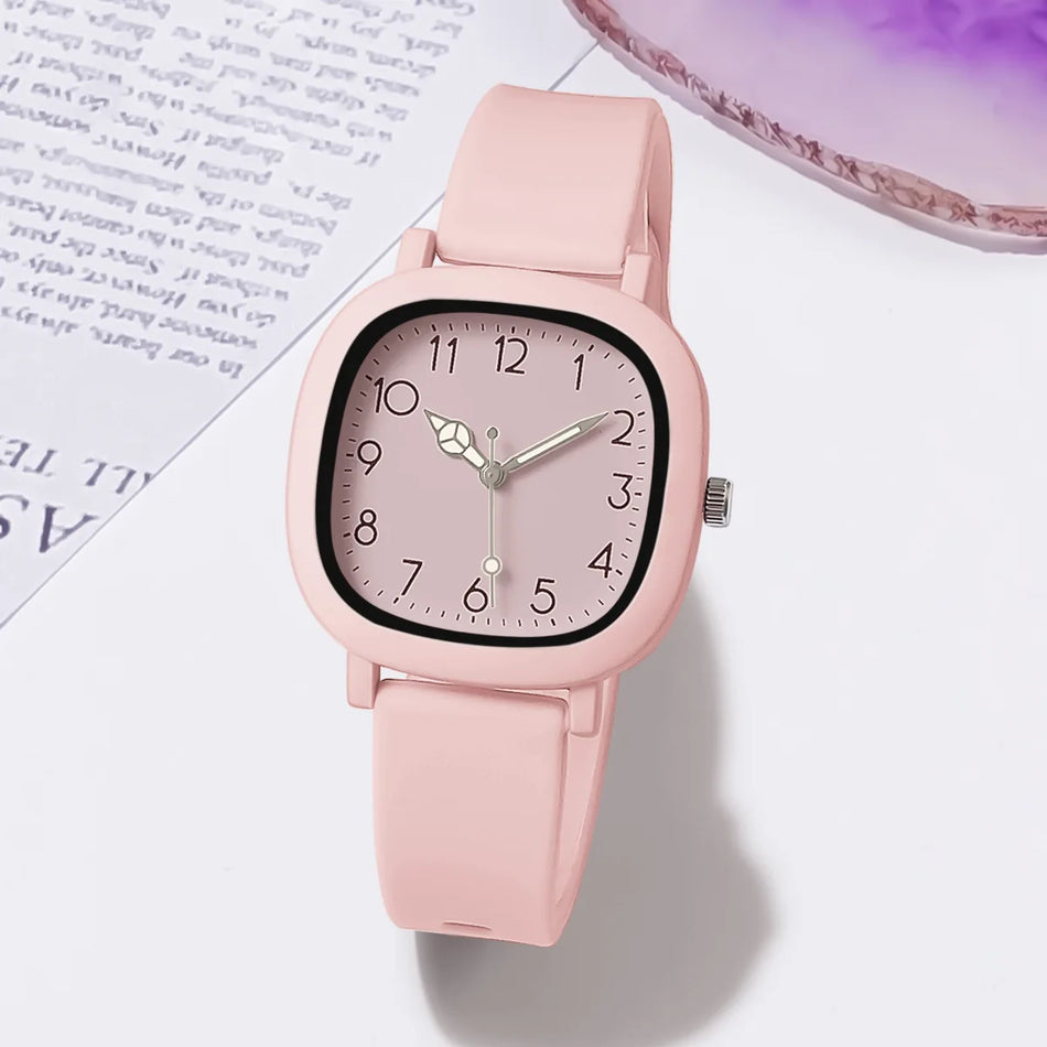 Fashionable Women's Quartz Watch with Silicone Band 2024 Pink