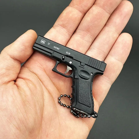 1:3 G17 Miniature Pistol Keychain Black