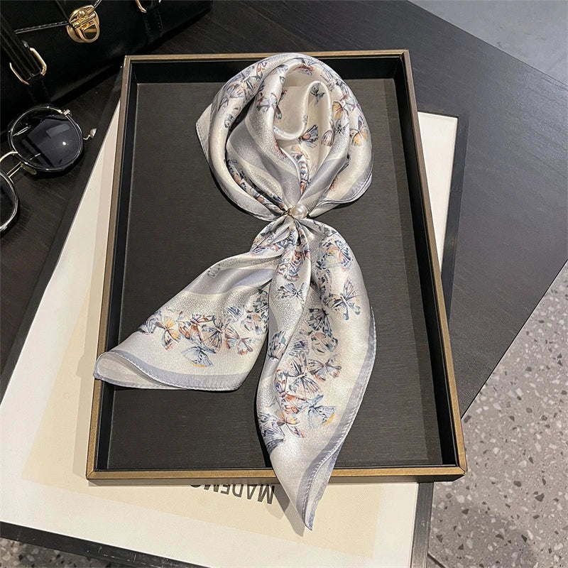 RUNMEIF Luxury 100% Silk Scarf &ndash; Elegant Horse Print Design