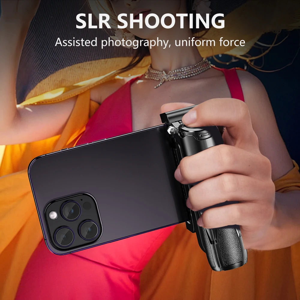 CrownQu P15 &ndash; Foldable Selfie Stick Tripod With Bluetooth Remote