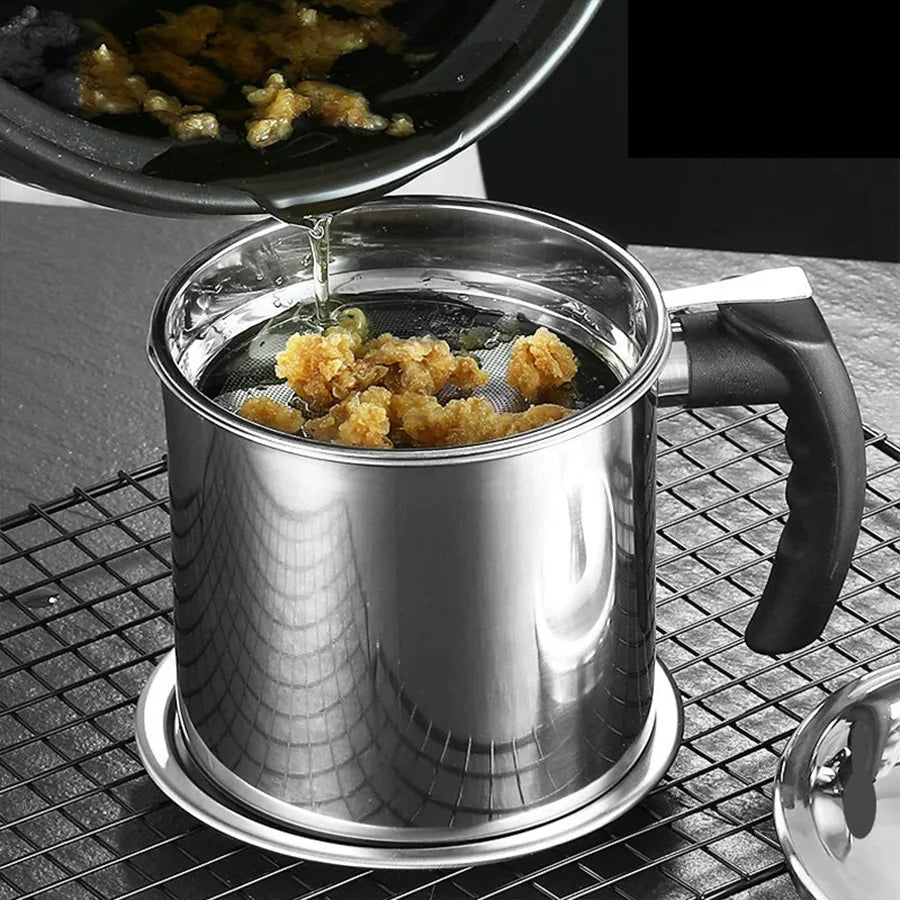 1.4 L Stainless Steel Oil Strainer &ndash; Fine Mesh With Lid