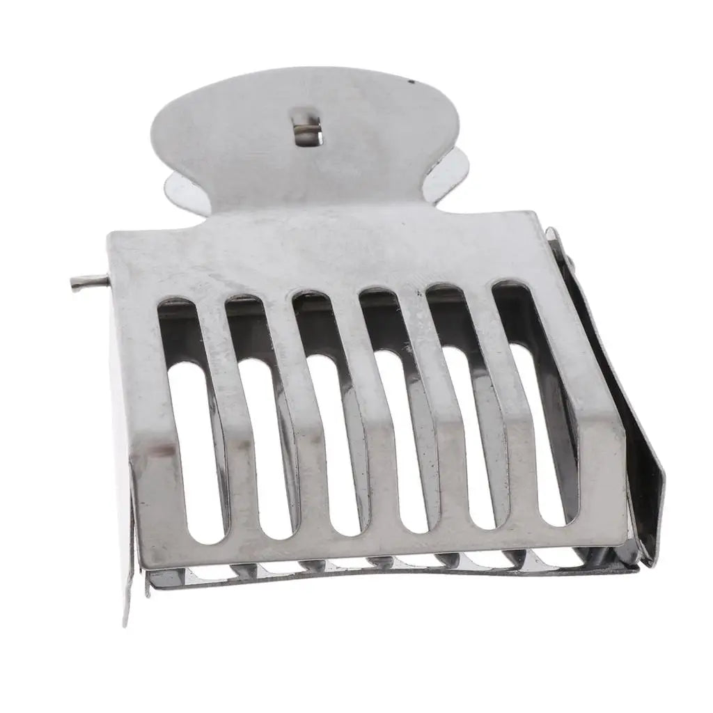 Metal Queen Bee Catcher Clip Cage &ndash; Effortless Queen Capture