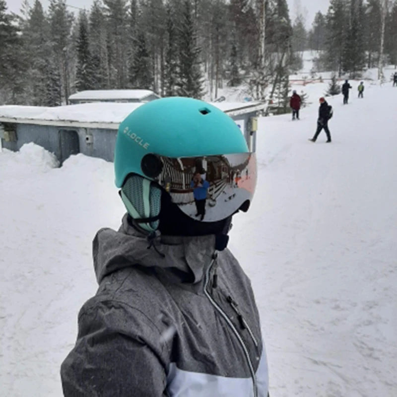 LOCLE Ultralight Ski Helmet &ndash; Safe And Comfortable Fit