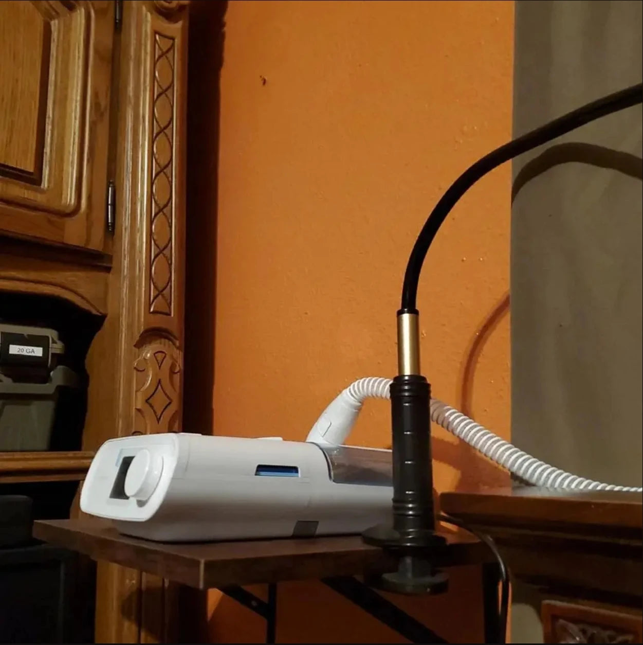 BMC CPAP Hose Holder &ndash; 360 Rotation Prevent Condensation