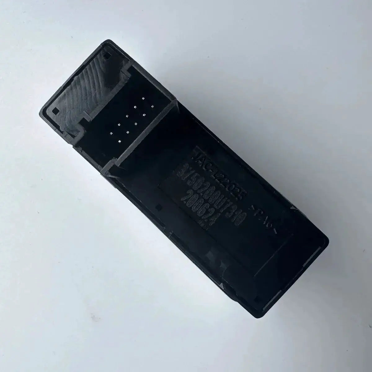 Central Control Switch Warning Switch For JAC J7 3750200U7310 by InterCyprus Trading Ltd