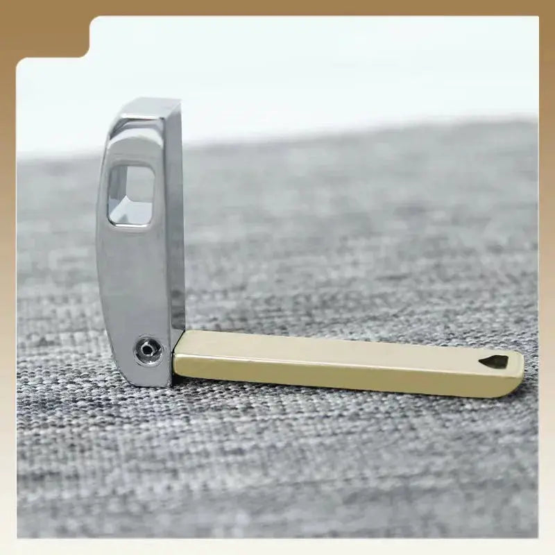 1 pcs Emergency Insert Small Smart Key Blade for Changan CS75 Smart Card Key by InterCyprus Trading Ltd