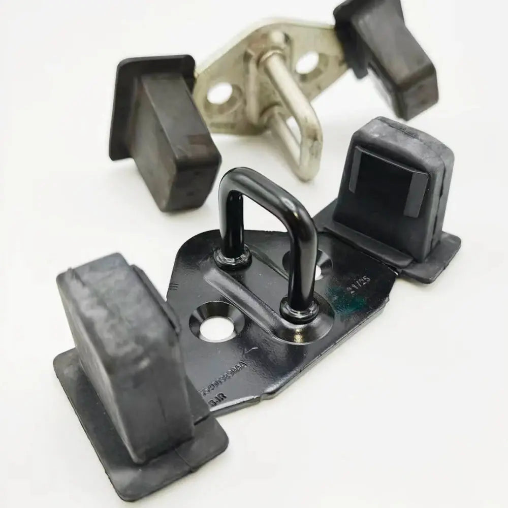 Tailgate Lock Striker Metal for Chery Tiggo 2 3X 4 5X 7 Pro Max 8 by InterCyprus Trading Ltd
