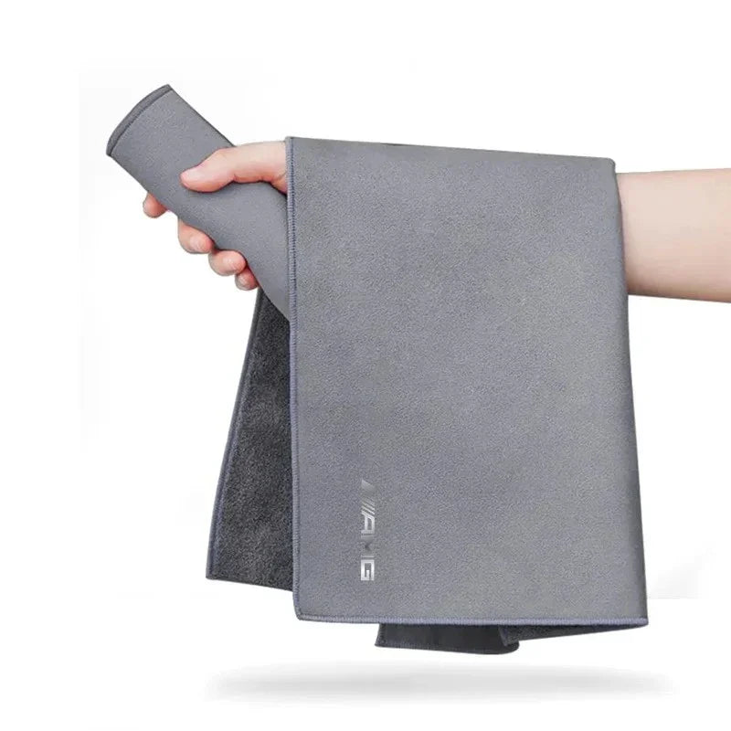 High-Quality Suede Glass Cleaning Cloth - Absorbent &amp; Traceless for Mercedes Benz Models (AMG GLC GLE GLB GLS W204 W205 W203 W211 W212 W213)