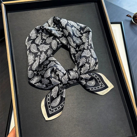 RUNMEIF Luxury 100% Silk Scarf &ndash; Elegant Horse Print Design JZA352-04 / 53x53cm / CHINA